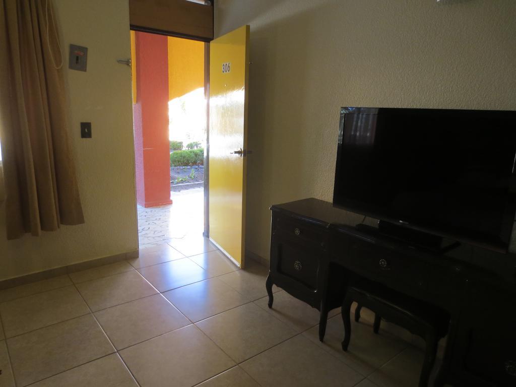 La Gloria De Calvillo Hotel Exterior photo
