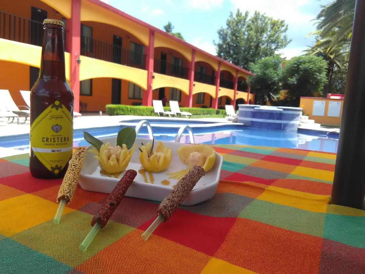 La Gloria De Calvillo Hotel Exterior photo